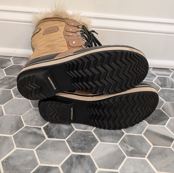 Sorel Women's Tan Tofino Waterproof Faux Fur Trim Winter Snow Boots Size 3 - Picture 6 of 9